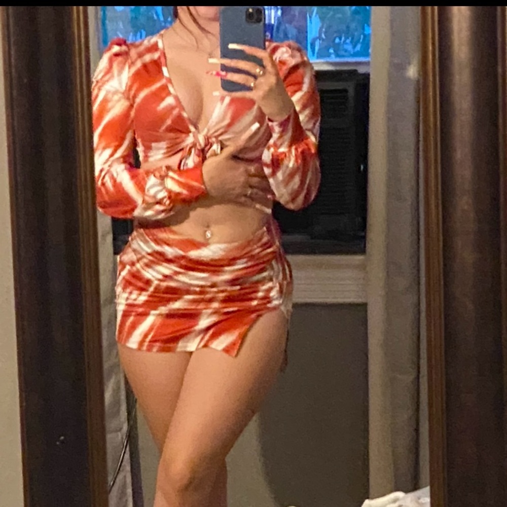 Summer set 🧡🤍